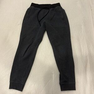 lululemon city sweat jogger in dark grey in waffle print